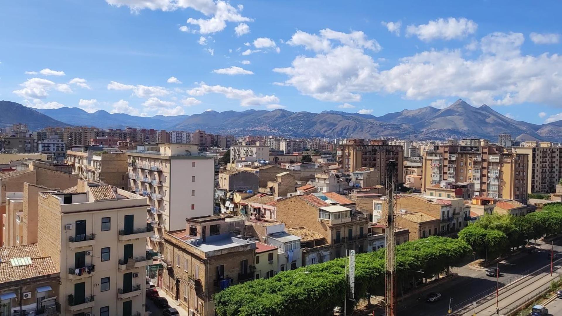 Pama House Comfort E Relax A Due Passi Dal Centro Palermo Kültér fotó